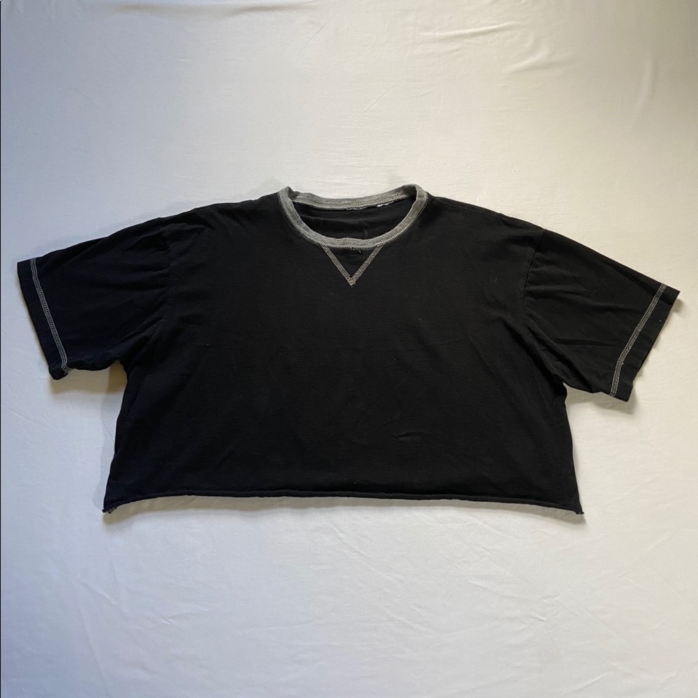 Black Cropped Tee